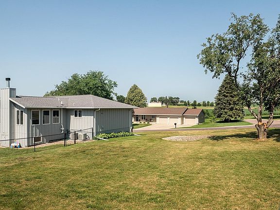 3rd image of 201 Cambier Dr
