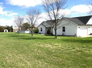 4424 S 88th Rd, Bolivar, MO 65613