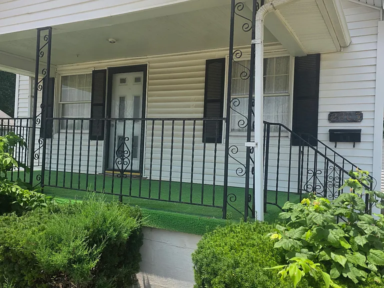 2203 N Jasper St — Photo 2