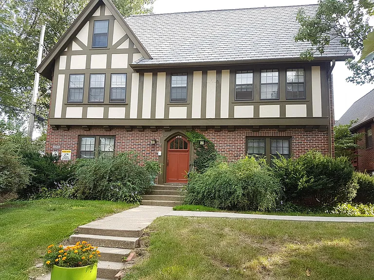 4814 Woodland Ave — Photo 1