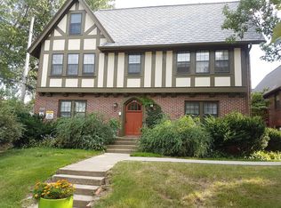4814 Woodland Ave, Des Moines, IA 50312