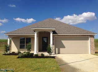 329 Forest Grv, Youngsville, LA 70592