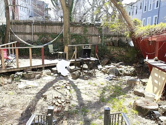 3rd image of 760 Evergreen Ave #3R