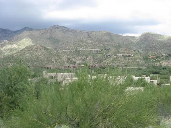 6426 N Lazulite Pl, Tucson, AZ 85750