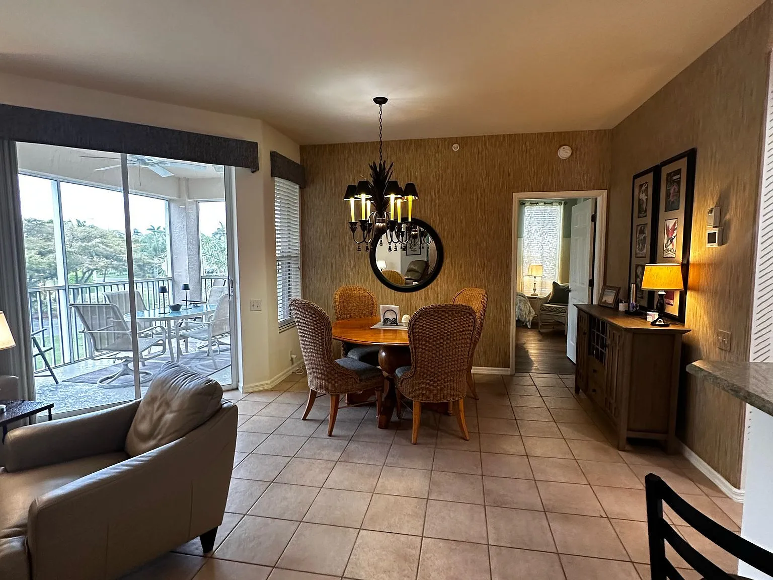 9170 Southmont - 201 - 201 — Photo 3