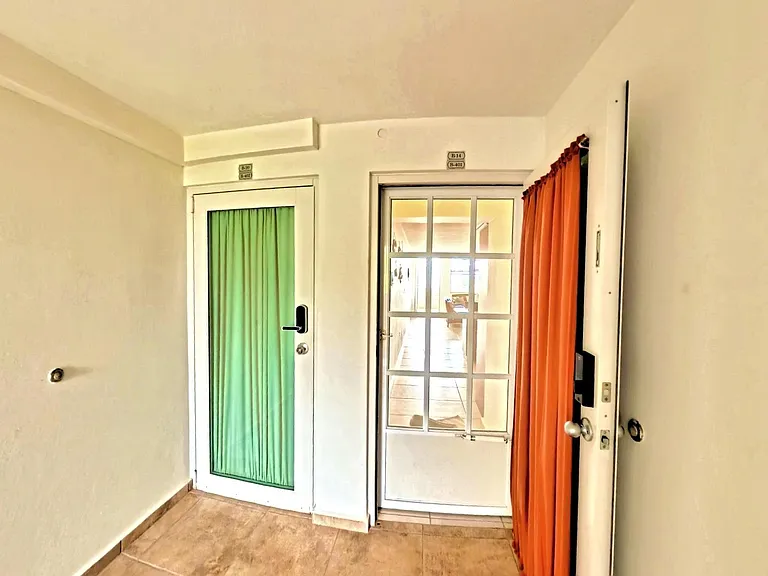 Building B Condominio Vistas De La Bahia #Apt. B-401 — Photo 3