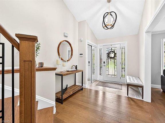 4th image of 9 Ben Tirran Cres