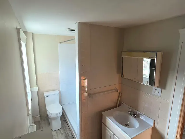 60 Harvard St #2 — Photo 4