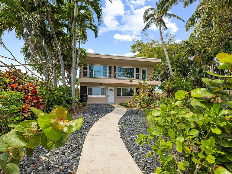 5409 N Flagler Dr — Photo 1