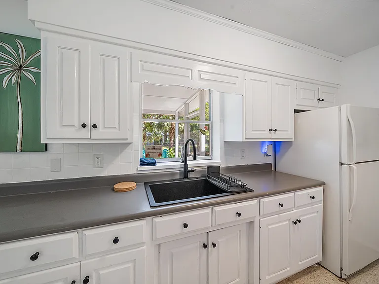 708 Shore Rd #A — Photo 5