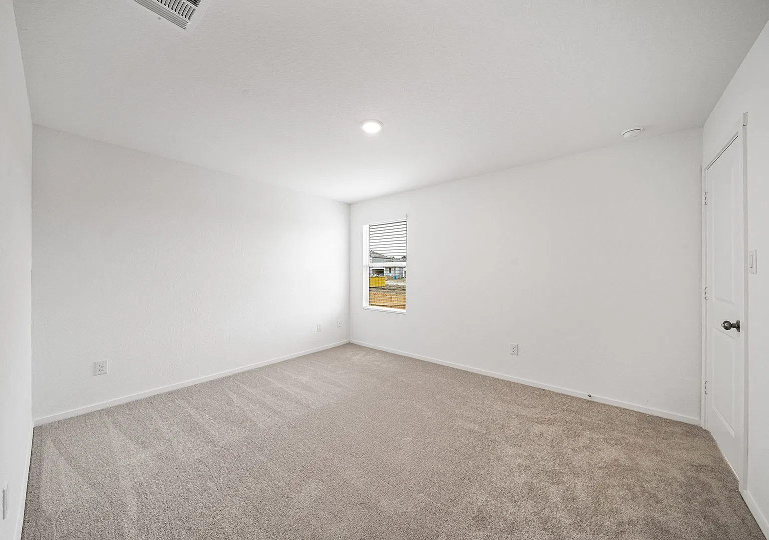 241 Tahoe Ave. — Photo 4