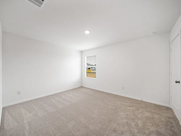 241 Tahoe Ave — Photo 4
