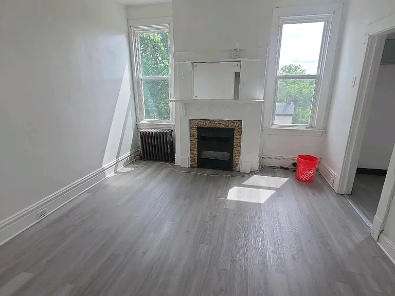 115 S Birmingham Ave #5 — Photo 3