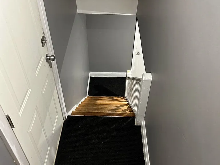 107 Brookhaven Dr #LOWER — Photo 4