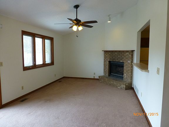 Living Room w/ Fireplace