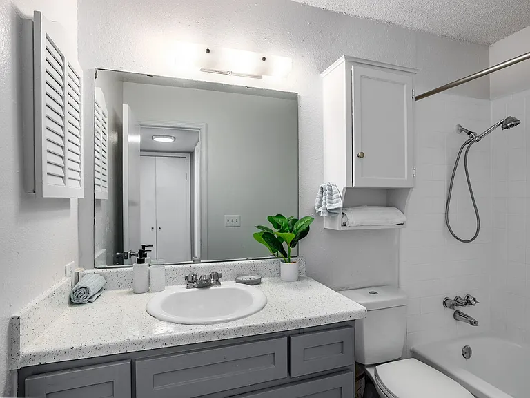 Aspen Place Apartments - One Month Free for All July AND August Move-Ins! — Photo 32