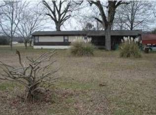 215 Johnston St, Moundville, AL 35474