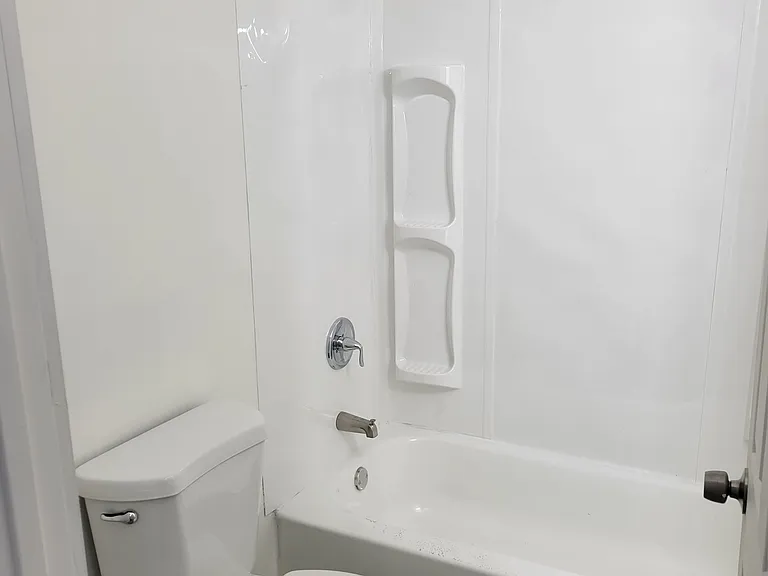955 Chestnut St #B — Photo 4