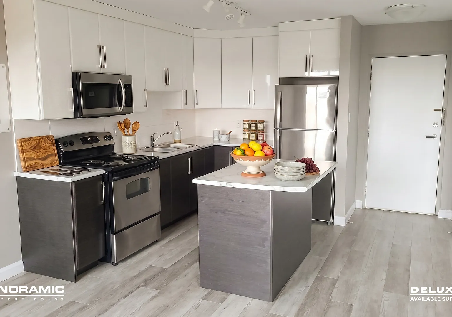 1 Humber Court — Photo 2