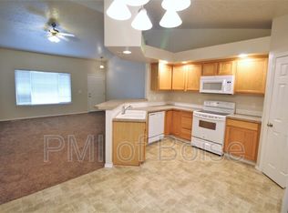 2452 W Bay Pointe Ave, Nampa, ID 83651