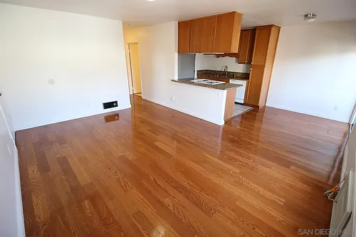 9516 Carroll Canyon Rd #212 Photo 1