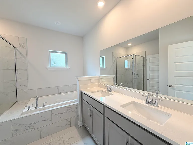 204 Stockyard Cir — Photo 15