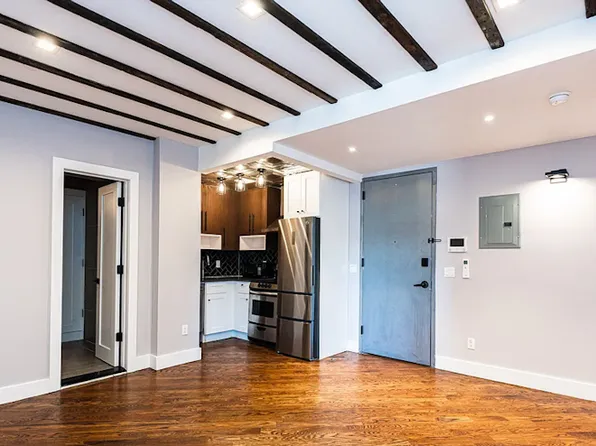 35 Claver Place image 1 of 13