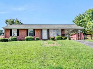 2207 Bainbridge Dr, Salem, VA 24153