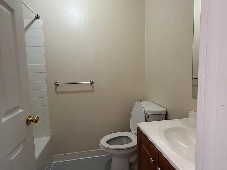 Monument Place Apartments — Photo 26