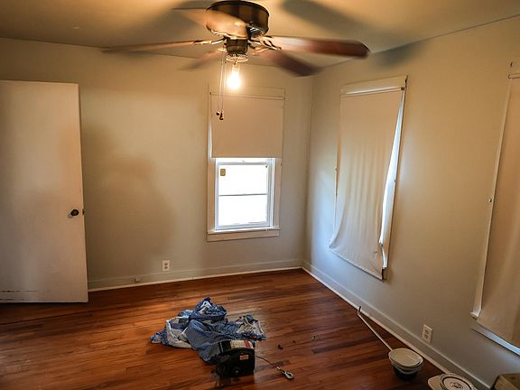3rd image of 311 S Chestnut St