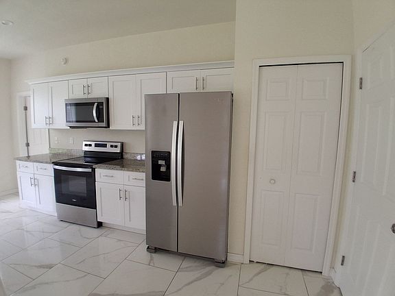5th image of 467 Coolidge Ave NE