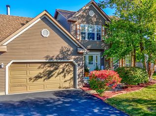 704 Richmond Dr, Oswego, IL 60543