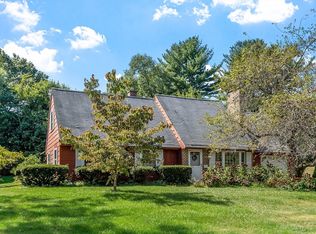 9 Donna Rd, Chelmsford, MA 01824
