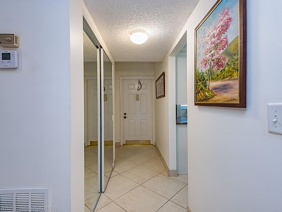 4th image of 2965 SW 22nd Ave APT 103