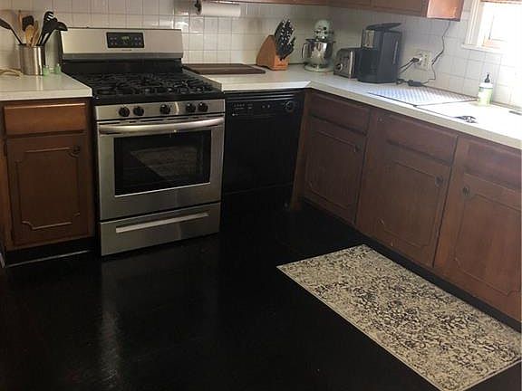 2nd image of 31 Commonwealth Ave #2