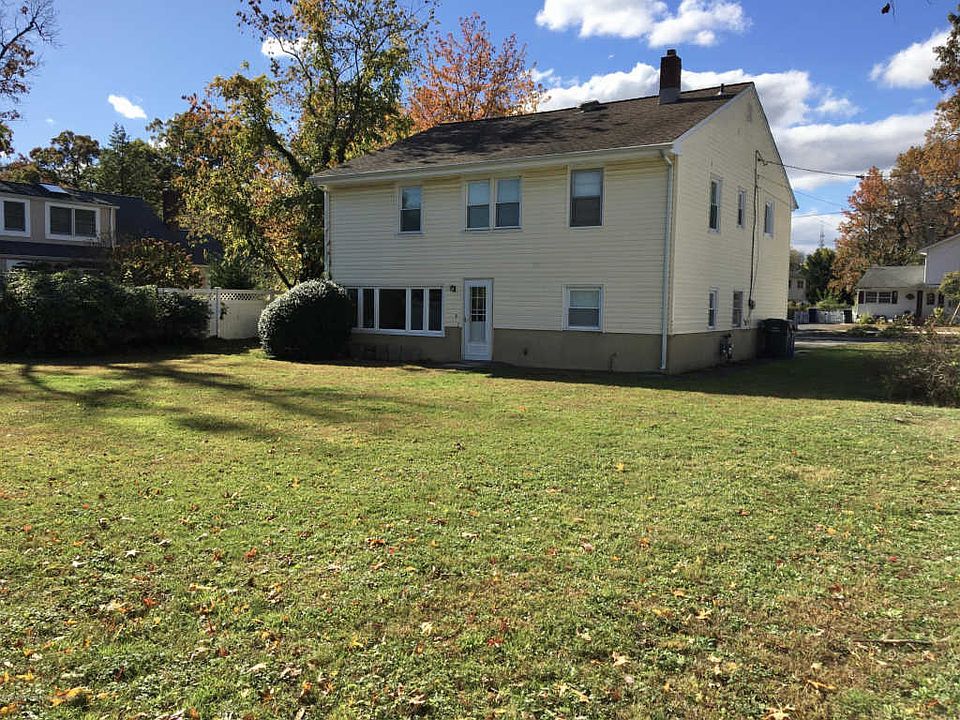 2nd image of 1806 Logan Rd