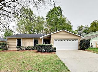 7637 Eastbourne Rd, Charlotte, NC 28227