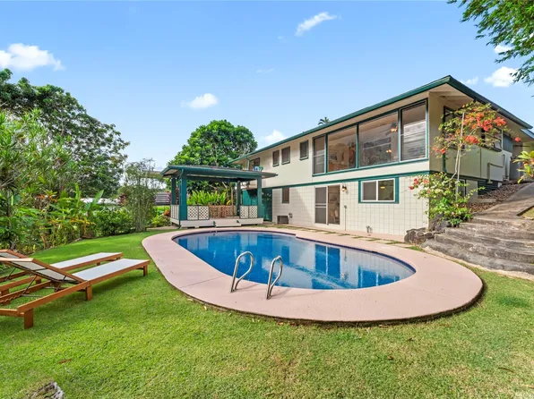 1230 Lola Pl, Kailua, HI 96734