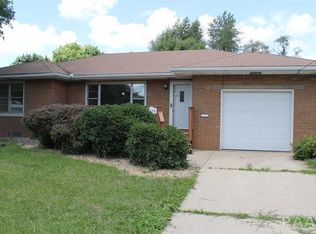1535 W McClure Ave, Peoria, IL
