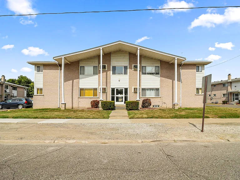 550 Harrison Blvd — Photo 18