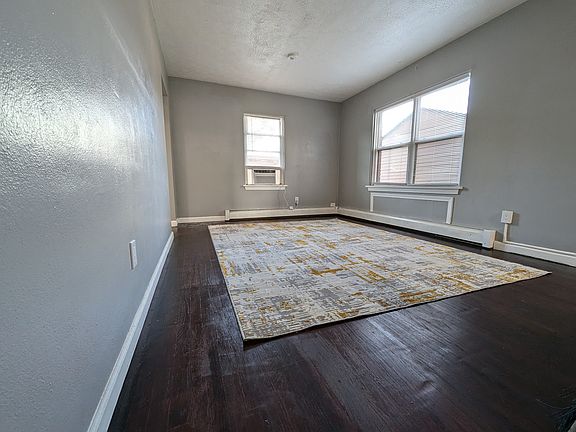 3rd image of 1310 E Mishawaka Ave #4