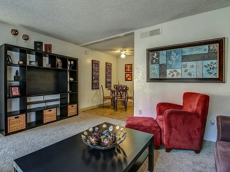The Quails Apartments — Photo 20