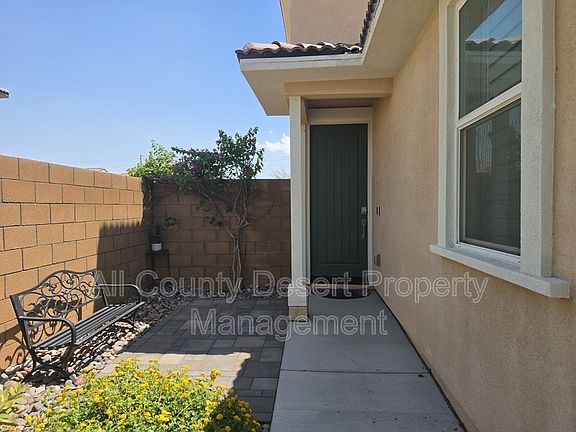 3rd image of 73533 Granita Dr