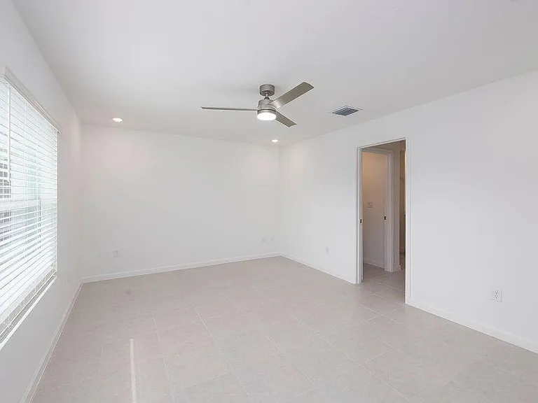 11146 NW Fernbrook Dr — Photo 13