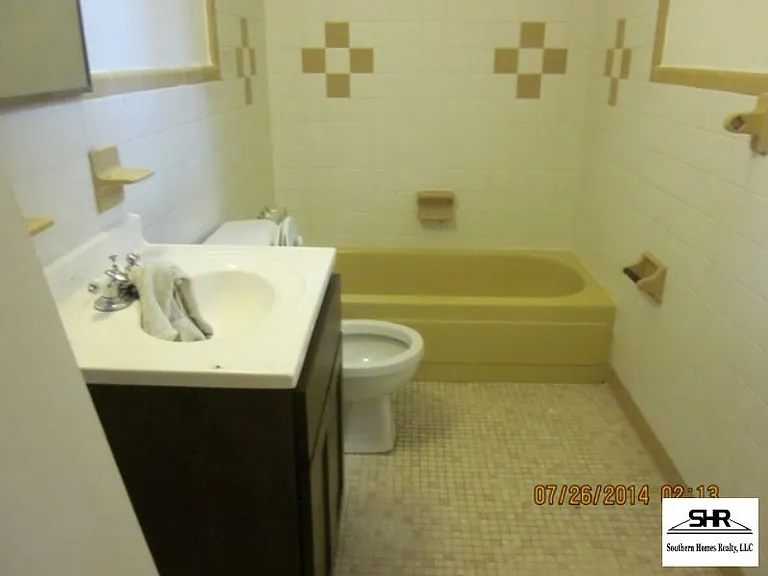671 E Olive Rd #9 — Photo 3