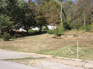 Oak St, Greenville, MO 63944