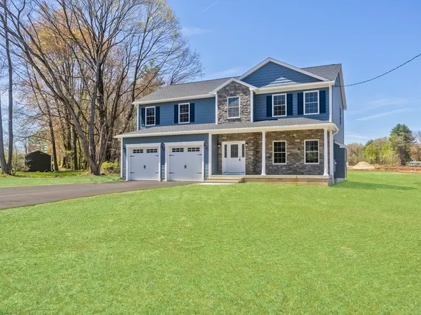 15 Fernwood Dr, East Longmeadow, MA 01028