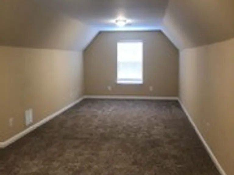 721 Classic Dr — Photo 22