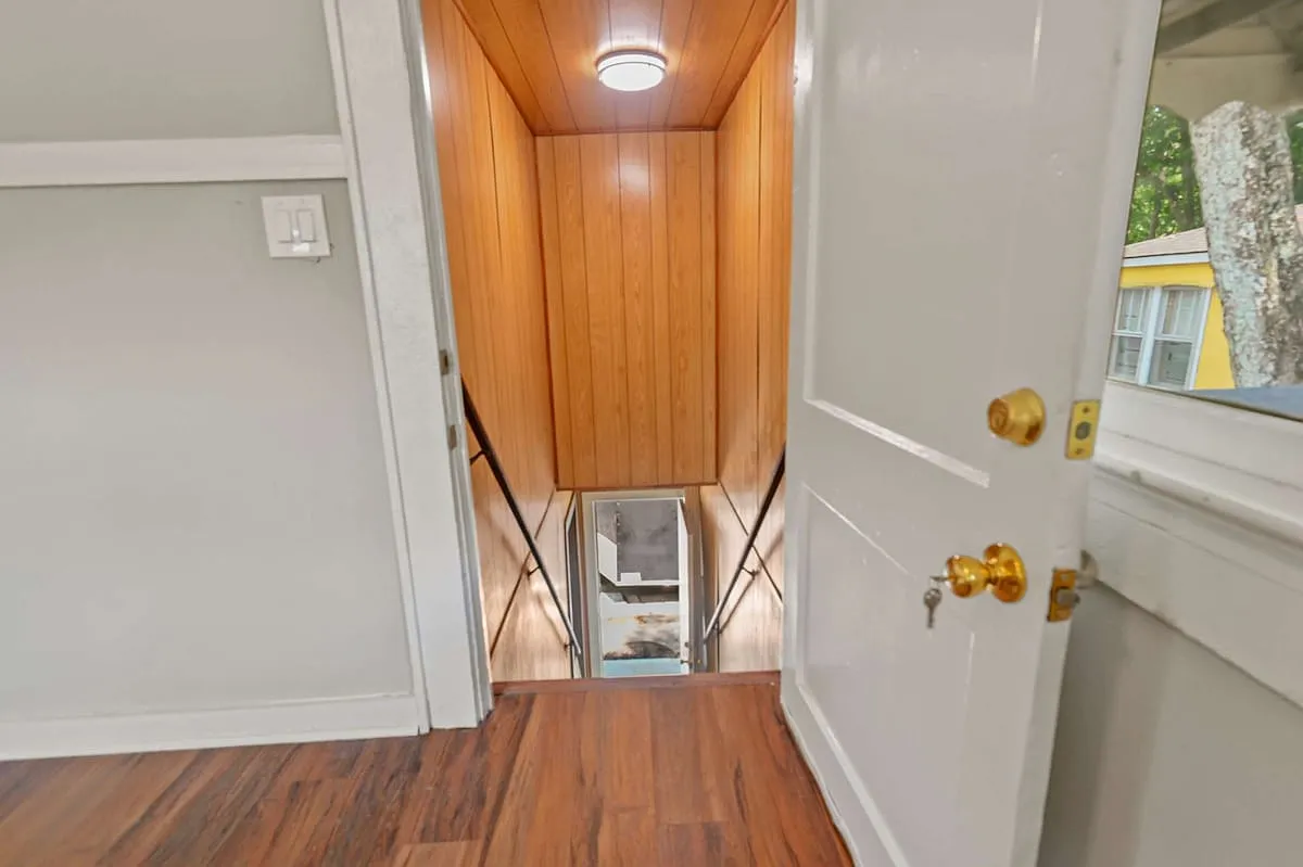 3530 Admiral Dr — Photo 3