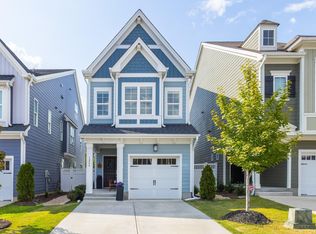 1264 Brown Velvet Ln, Apex, NC 27523